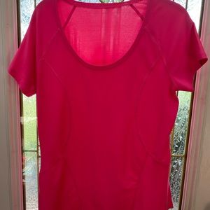 RBX Women’s Bright Pink T-shirt with detailed back.  Great for exercise! M/L